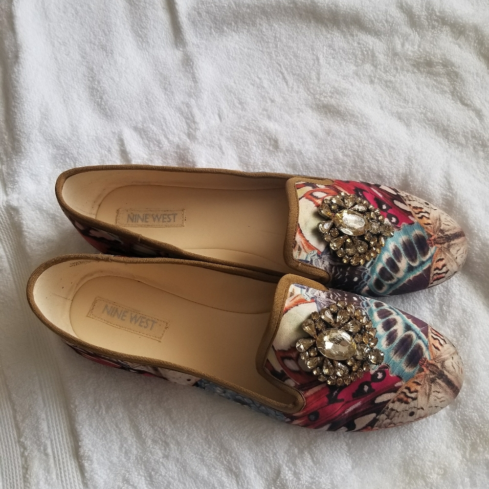 Ladies flat slip on shoe